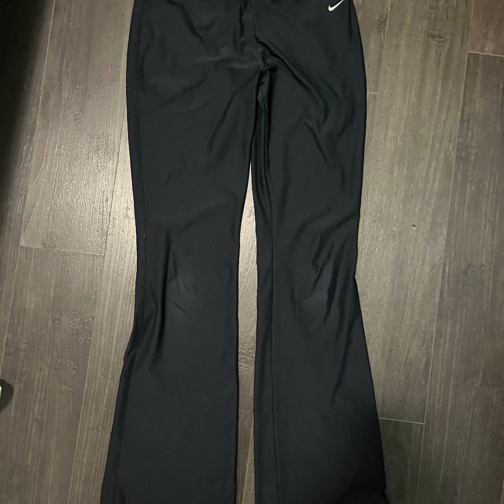 Nike flared legging